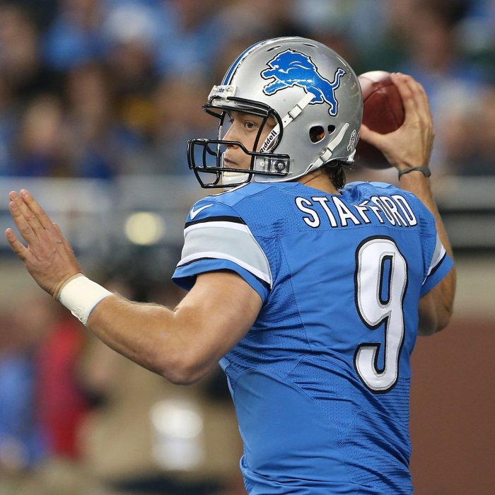 Jekyll and Hyde?: Games 1-8: Stafford's numbers were 2,617 yards, 16 TD's, 6 INT's and a 94.7 rating. Games 9-16: 2,033 yards, 13 TD's, 13 INT's and a 72.1 rating